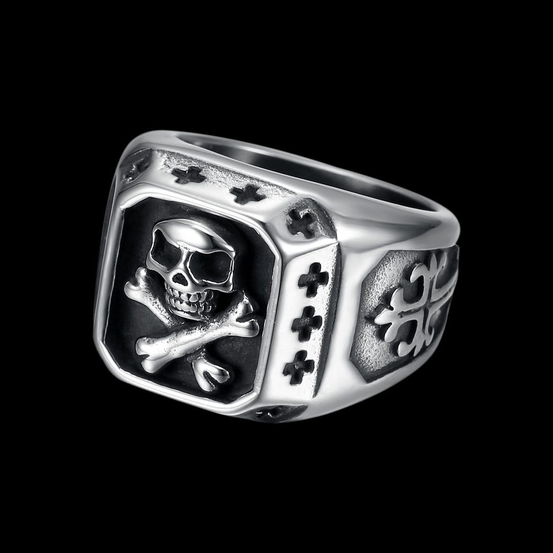 GOLDEN SAINT SKULL RING