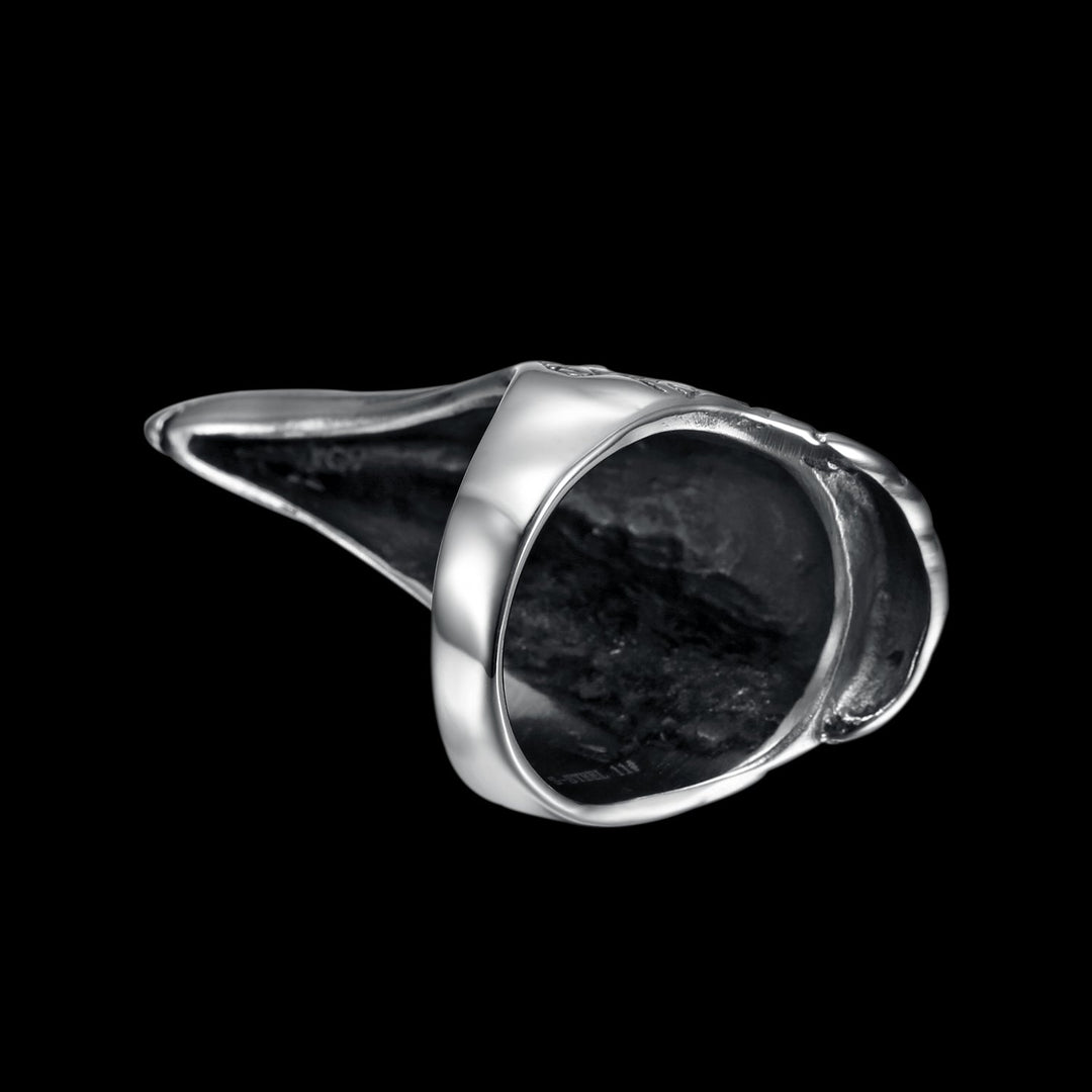 RAVEN HEAD RING