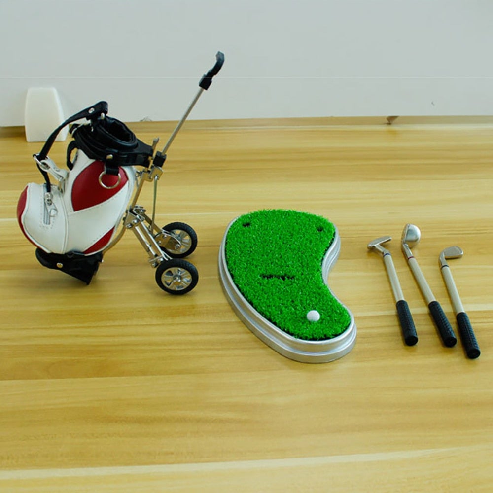 Golf Paradise Miniature Golf Bag Pen Holder (Green Bag)